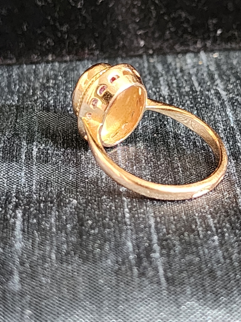 Vintage 14K Yellow Gold Oval Red Ruby Bezel Solitaire Ring Sz 8 - Picture 6 of 10